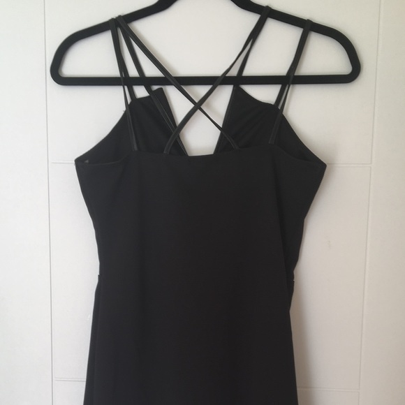 Black mini dress - Picture 2 of 5